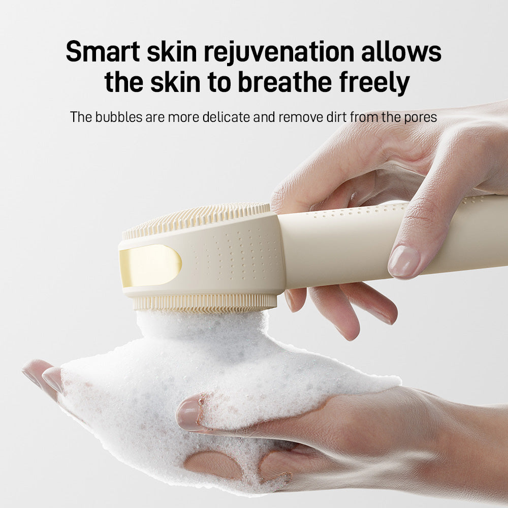 Using Liorae Cléa with facial cleanser foam – gentle heated sonic cleansing routine